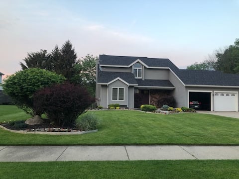 Upscale home fit for a Princess! (Or Prince)