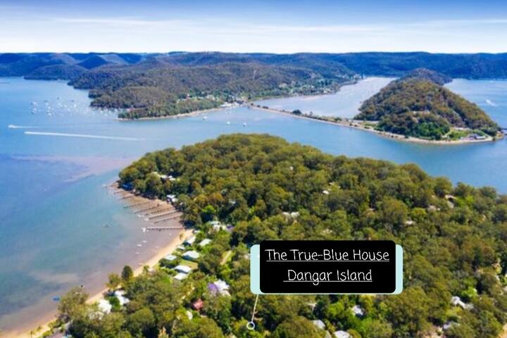 The True Blue House with SPA & Pool