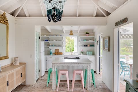 Periwinkle Cottage in Coral Bay w/Pool, and Views🏝