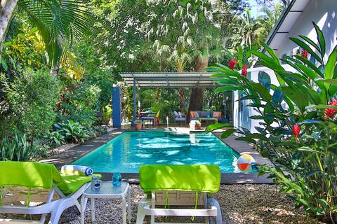 Casa Coqui, Tropical Oasis super close to beach