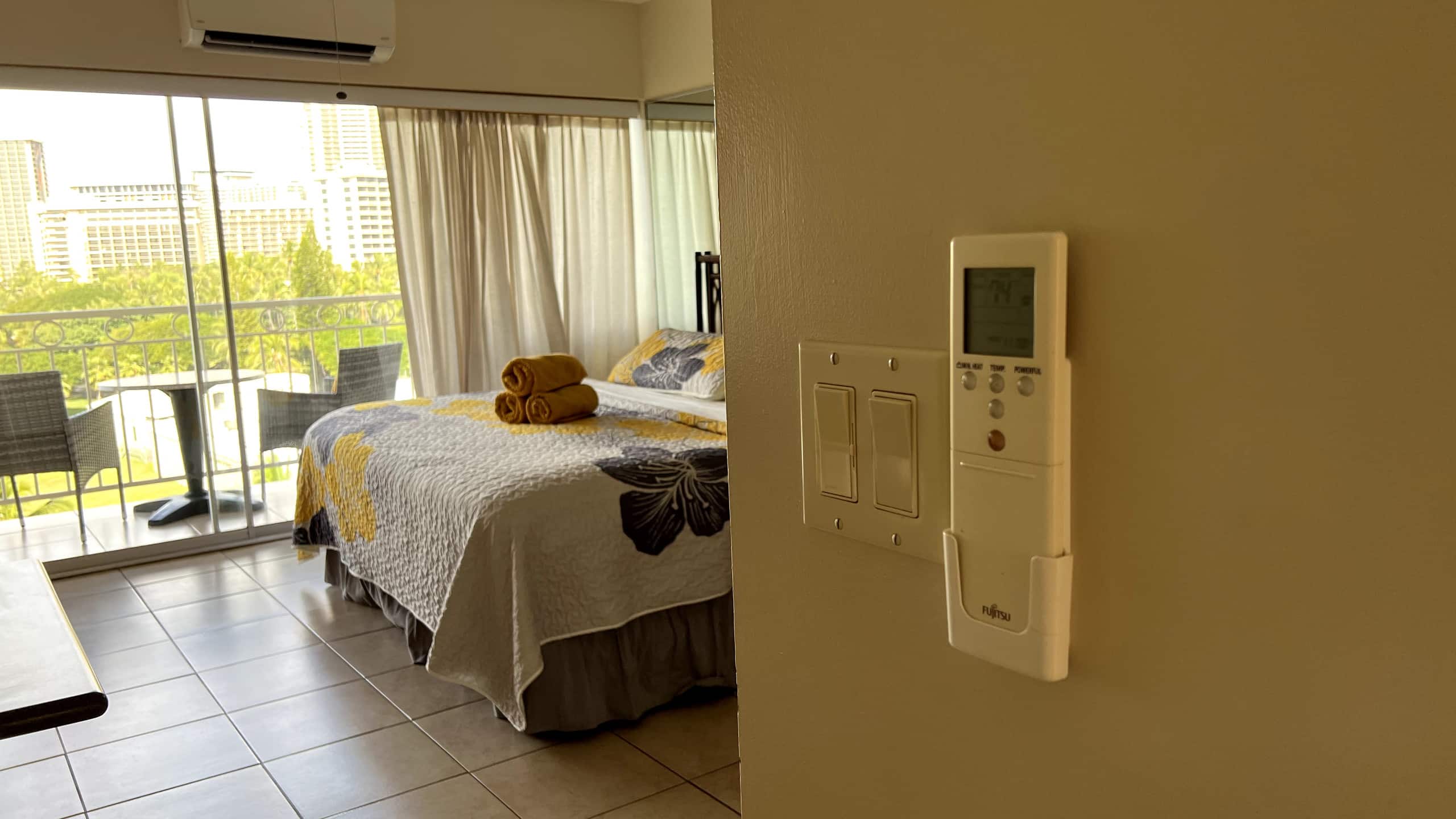 Condo in Honolulu · ★4.91 · Studio · 1 private bath - Image 6