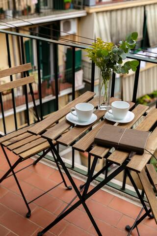 Renaissance Luxury Experience☆ UNIQUE view! gallery image 5