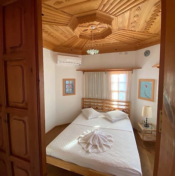 საძინებელი 1