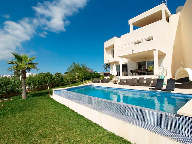 Marina Cala d’Or Five Bedroom Villa