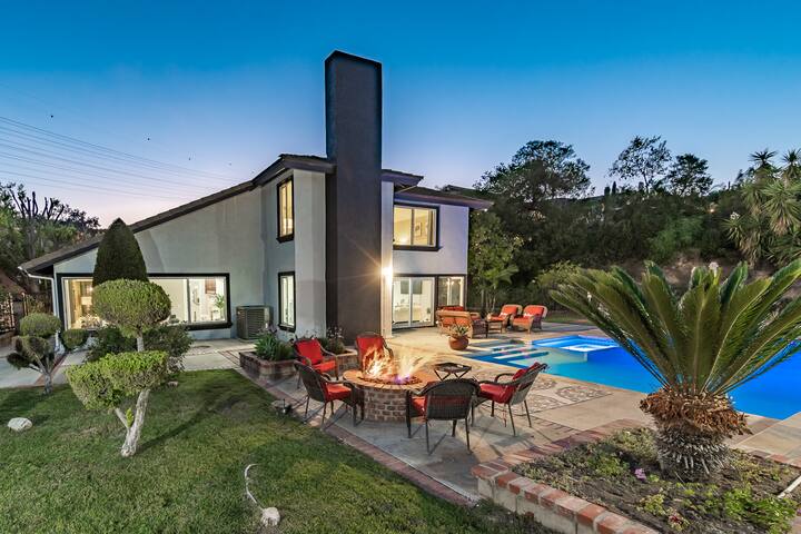 Close to Disney beautiful view, Pool and 3500 feet gallery image 2