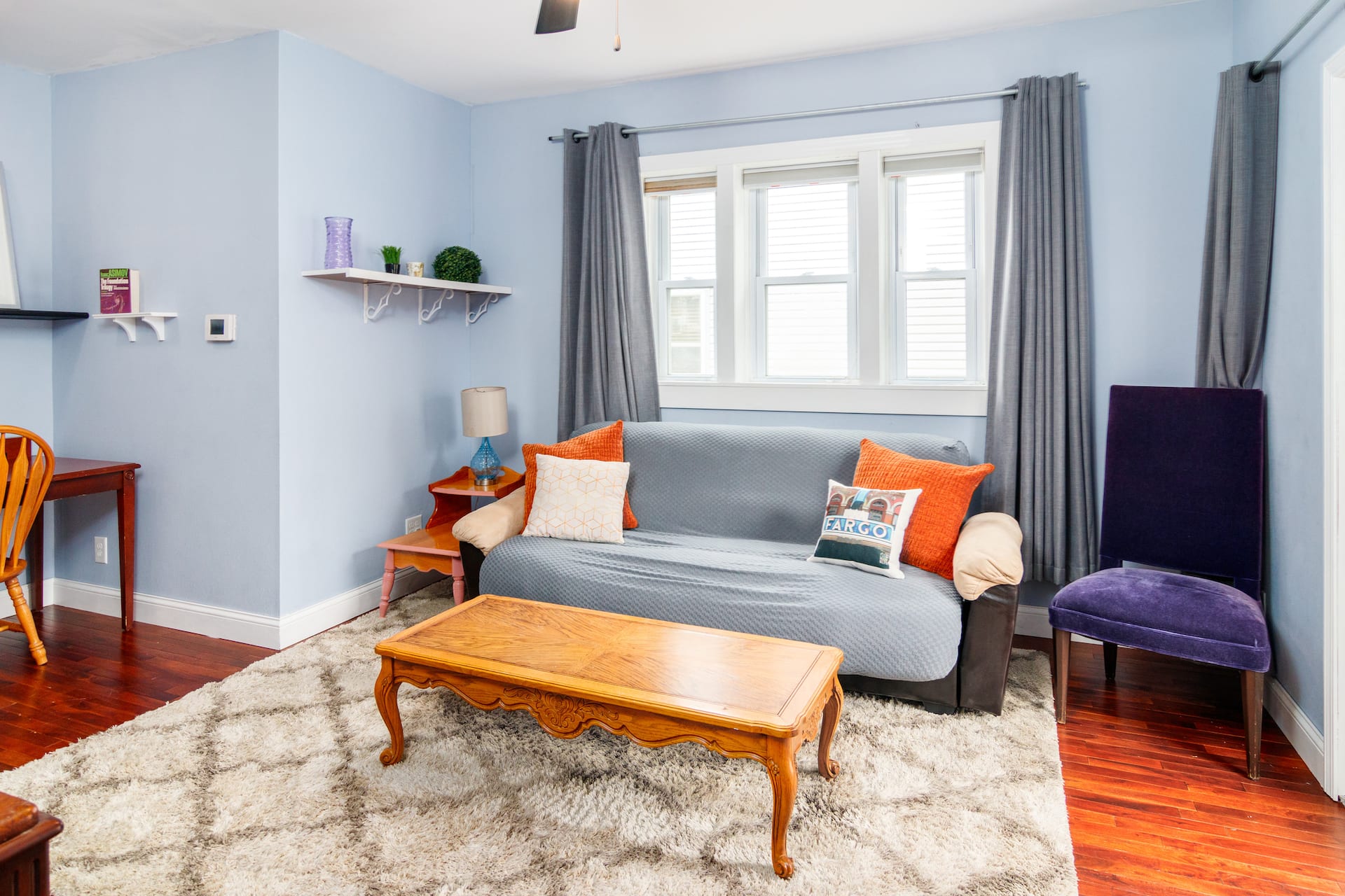 Whole House with Walk-in Shower & many amenities