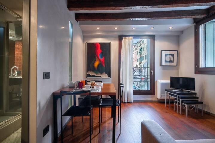 Ve.N.I.Ce. Cera Canal View gallery image 2