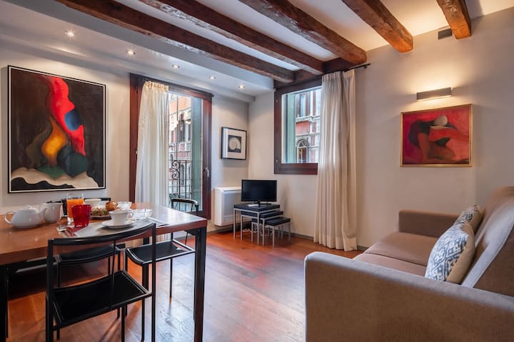 Ve.N.I.Ce. Cera Canal View