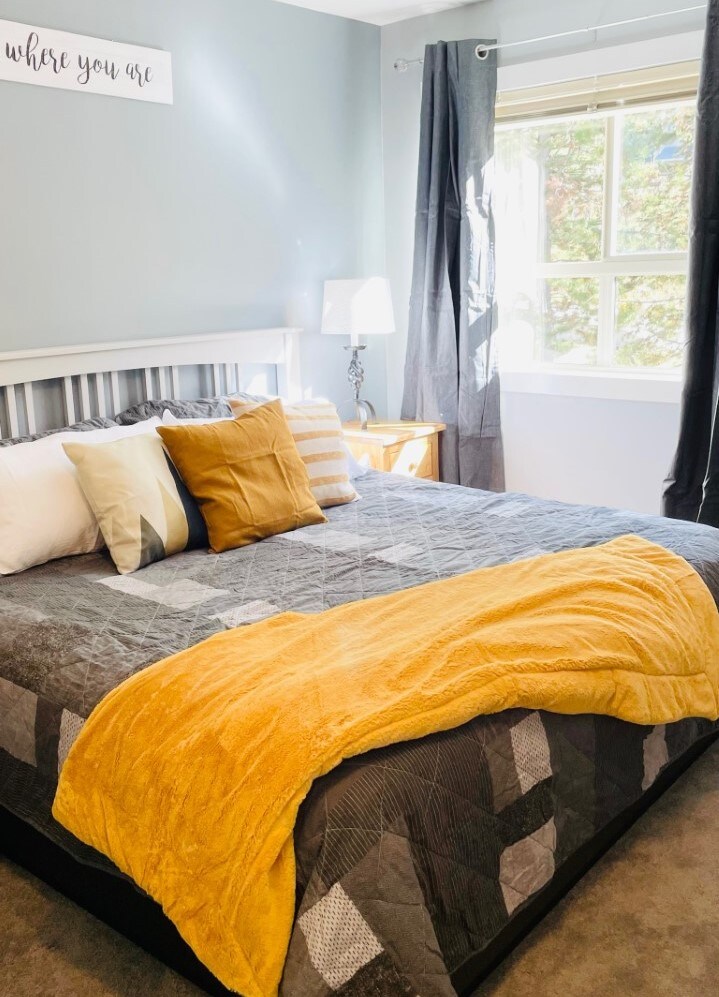 Glavna spavaća soba, okrenuta prema skijalištu