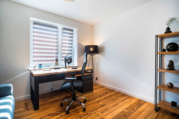 غرفة النوم ، المكتب.