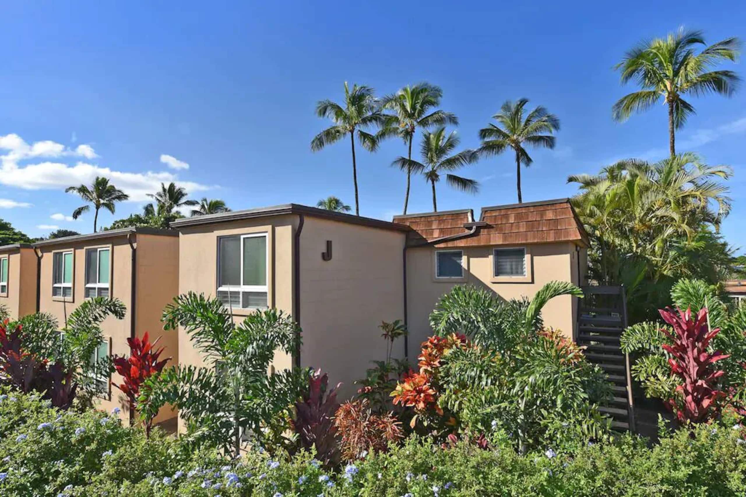 Condo in Lahaina · ★4.99 · 1 bedroom · 1 bed · 1 private bath - Image 14