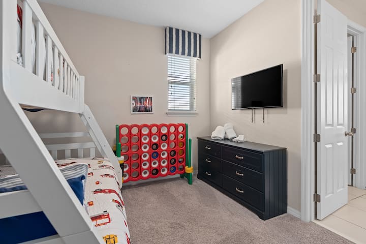 This bedroom connects to a bathroom that is shared with a king bedroom - ideal for the parents and kiddos.