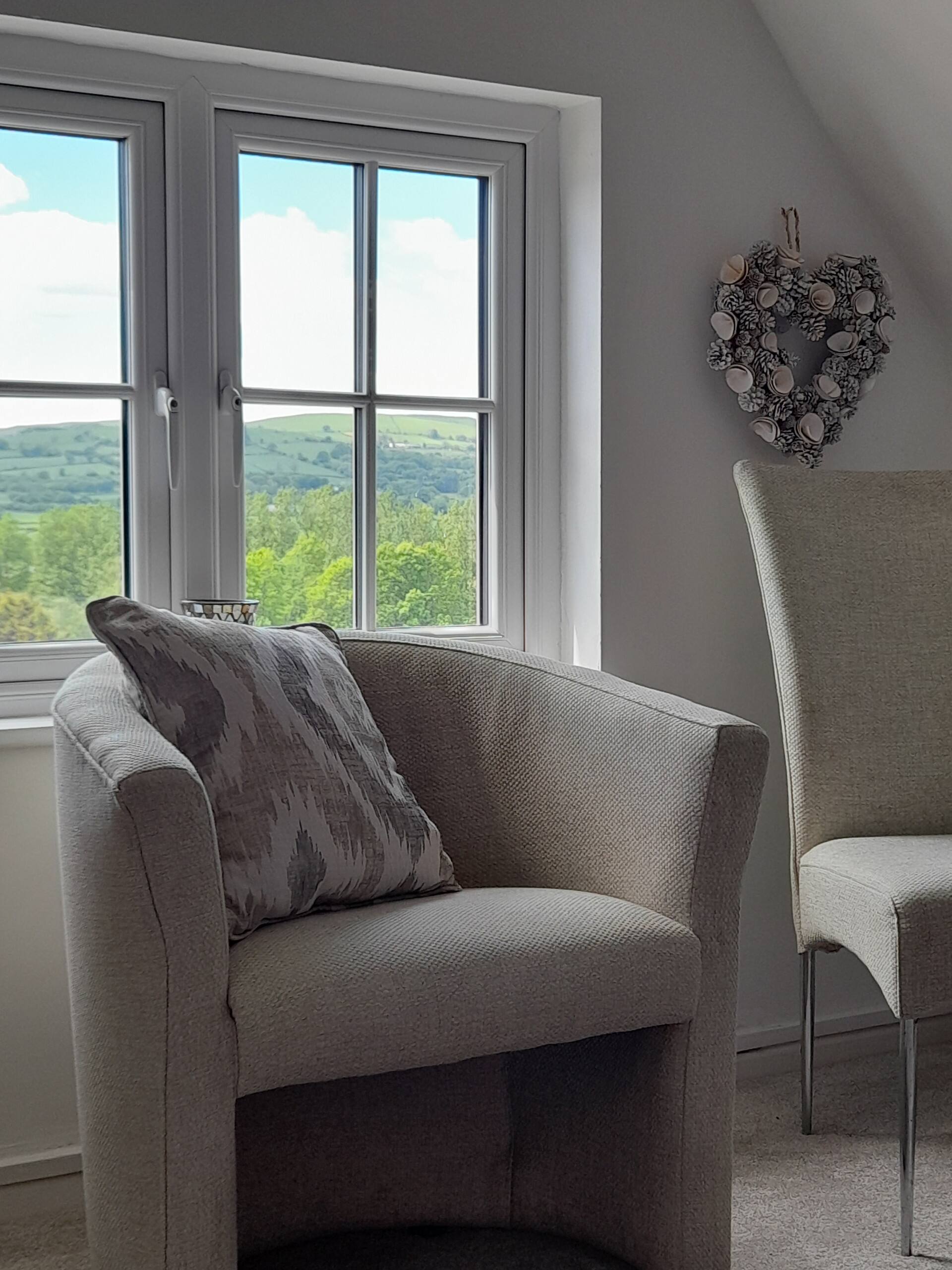 1 bedroom apartment - sleeps 3 - lovely views