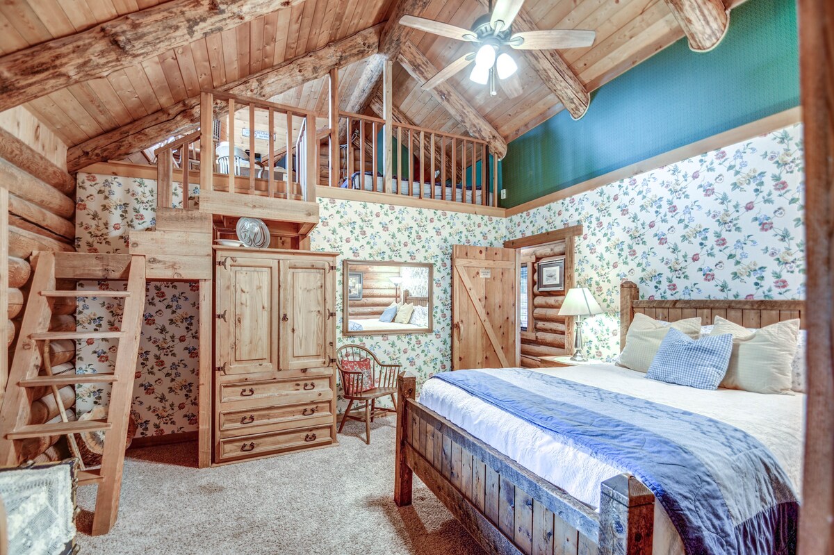 Second bedroom with private loft