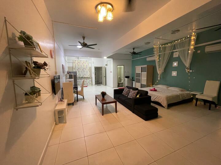 Taman Mount Austin Vacation Rentals & Homes Taman Mount Austin, Johor Bahru, Malaysia Airbnb