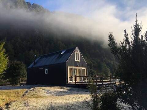 Refugio Macales, Eco Cabin in Patagonia 1