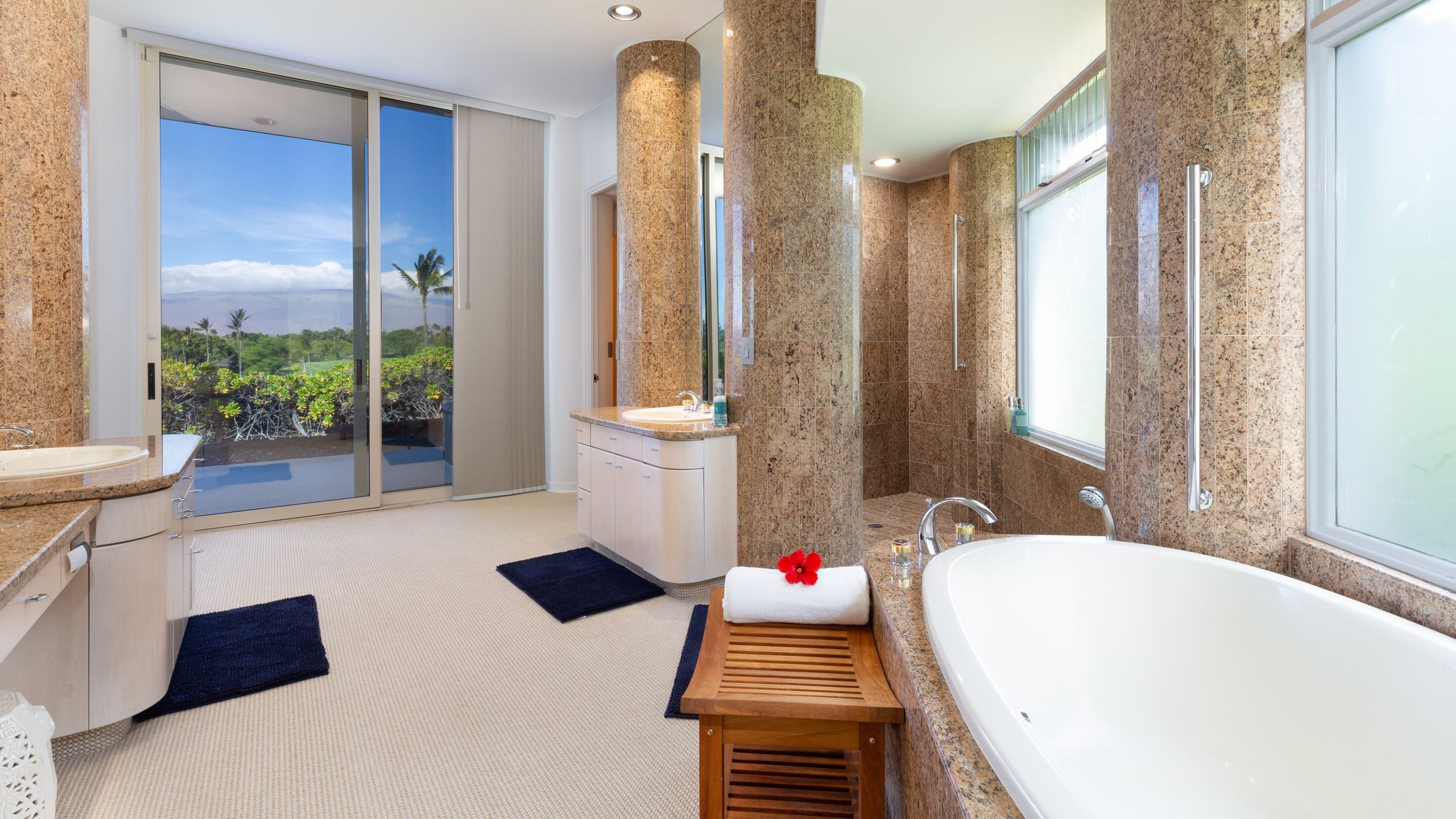 Home in Waimea · ★5.0 · 4 bedrooms · 8 beds · 4.5 baths - Image 36