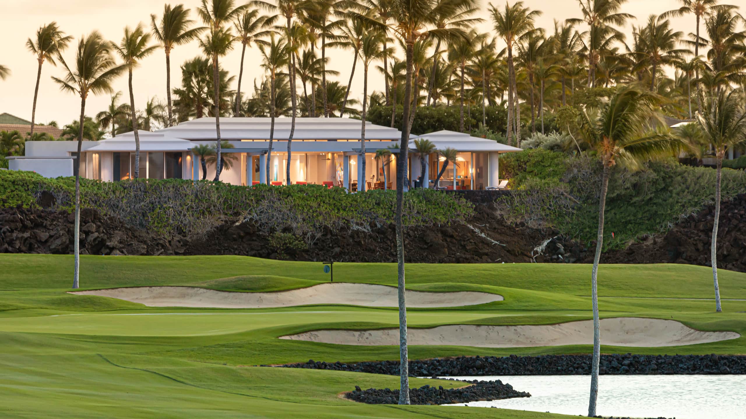Home in Waimea · ★5.0 · 4 bedrooms · 8 beds · 4.5 baths - Image 57