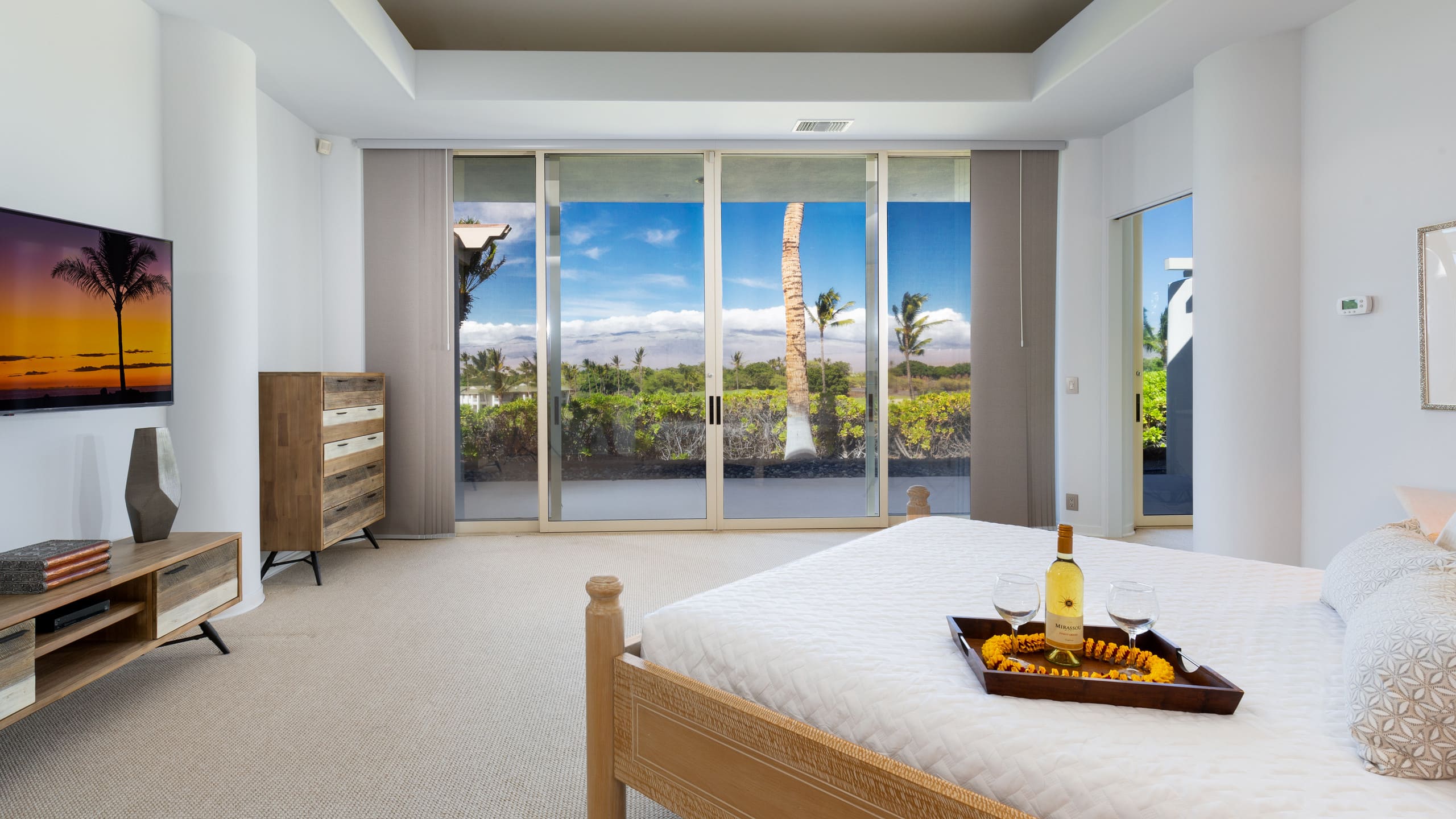 Home in Waimea · ★5.0 · 4 bedrooms · 8 beds · 4.5 baths - Image 31