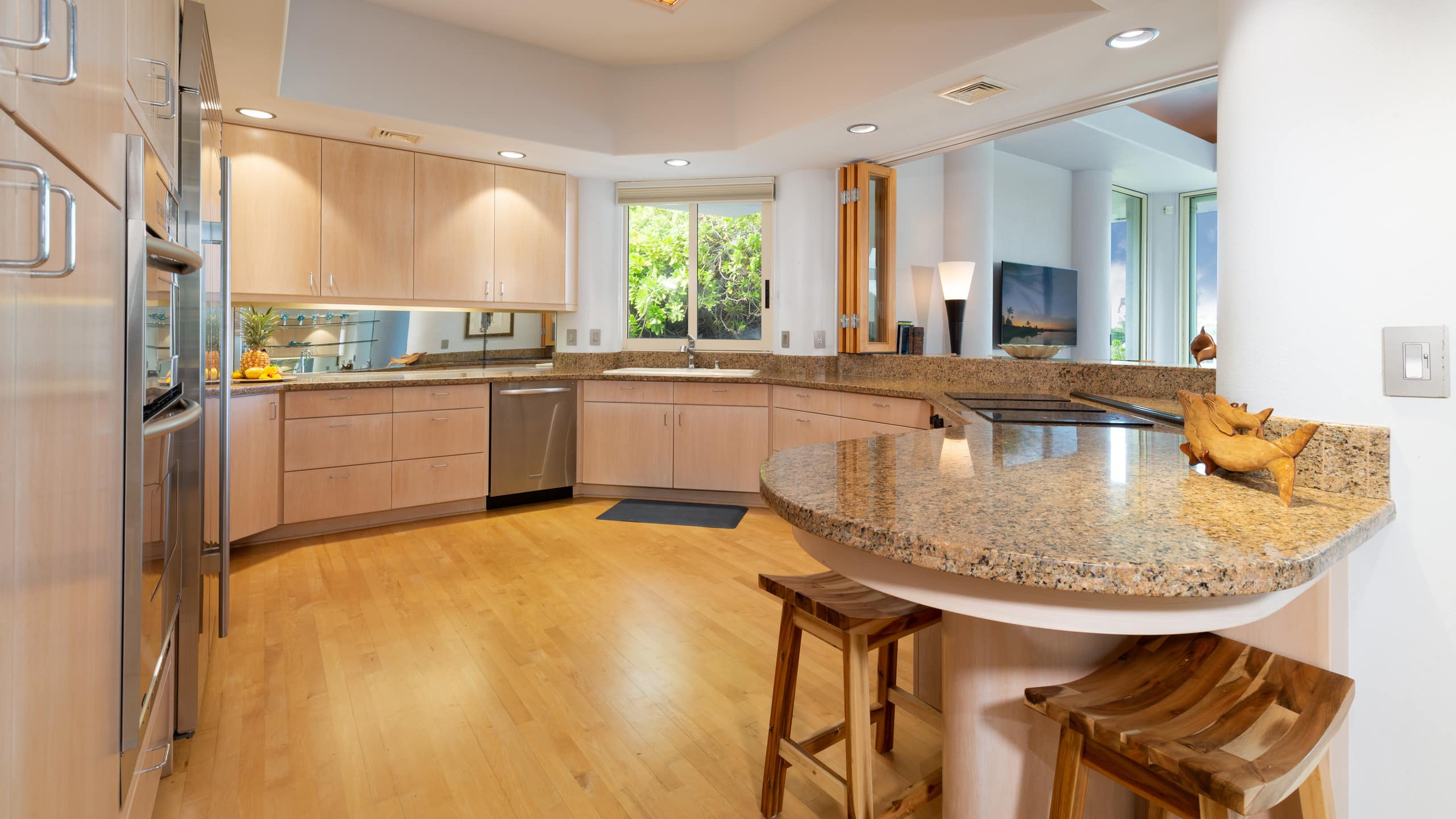 Home in Waimea · ★5.0 · 4 bedrooms · 8 beds · 4.5 baths - Image 23