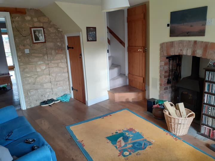 WottonunderEdge Holiday Rentals & Homes England, United Kingdom