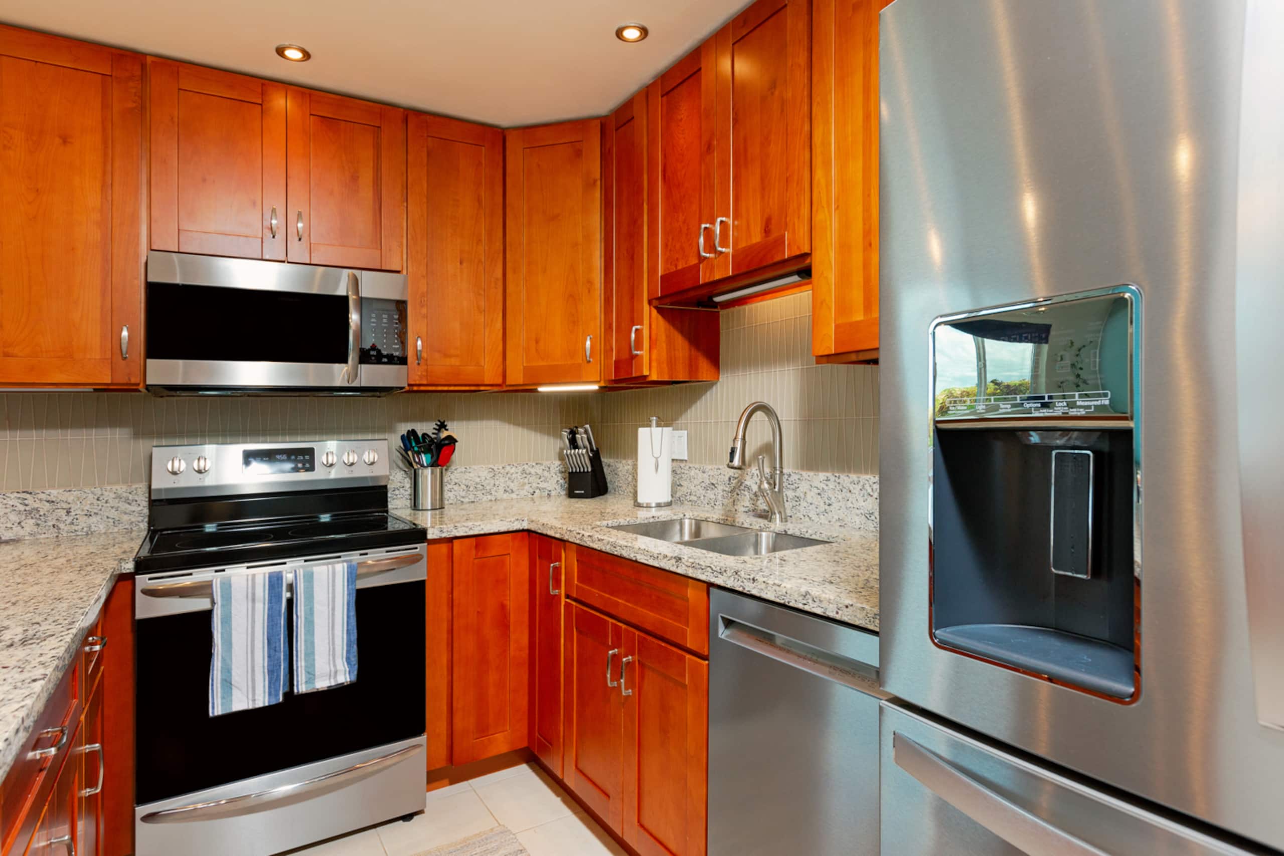 Condo in Kihei · ★4.87 · 2 bedrooms · 3 beds · 1 bath - Image 12