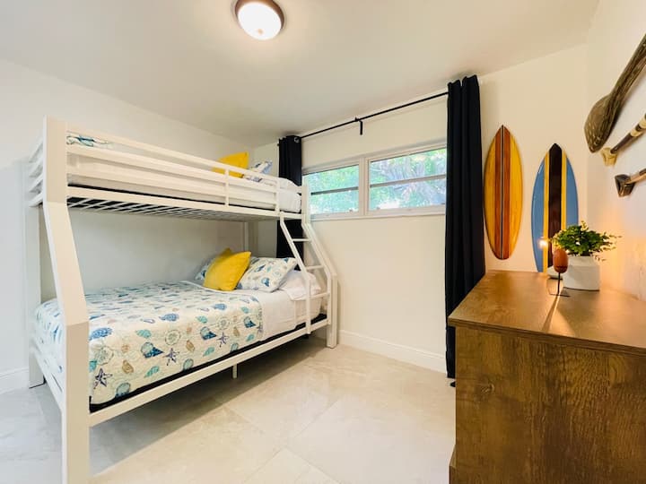 Bedroom #4 Full/Twin size bunk bed