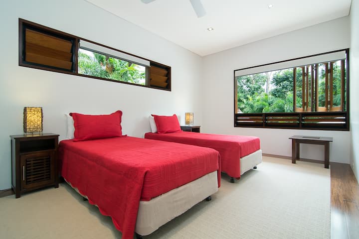 Sisanya - Luxe vakantiehuis in Port Douglas
Slaapkamer 4