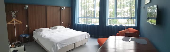 Fijne Kamer In Oude School Met Ontbijt - Leiden