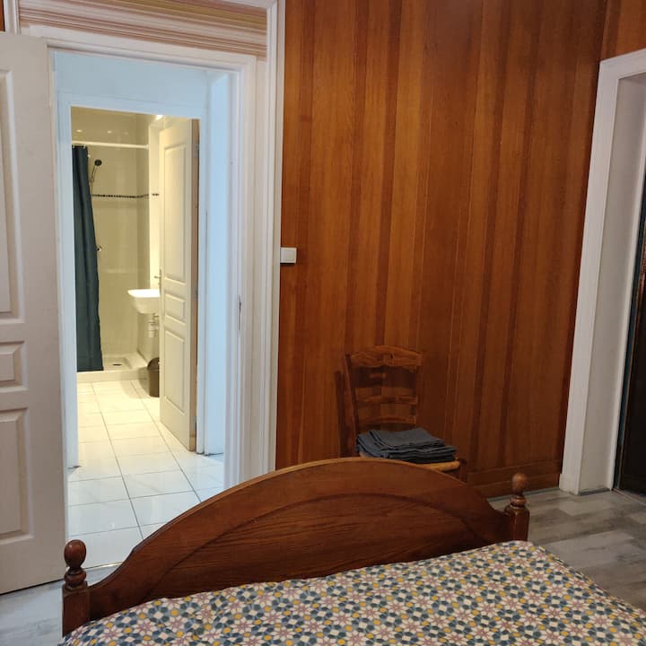 غرفة النوم 2