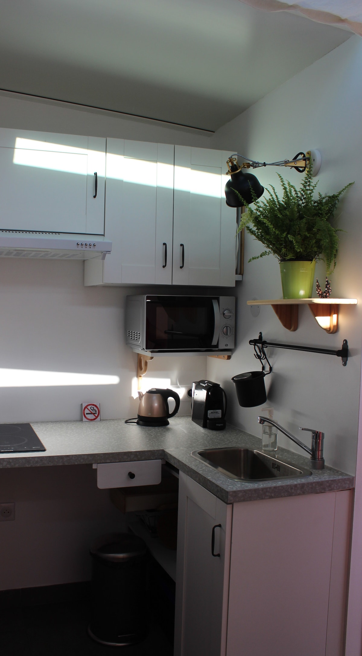 Top Airbnb: Beautiful Studio with Sunroom in La Tranche Sur Mer