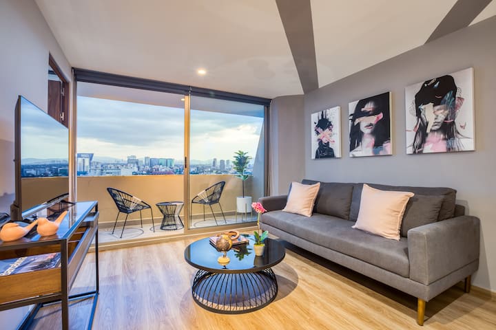 Standout Apt w/Balcony | Gym+B/Center+2 Rooftops