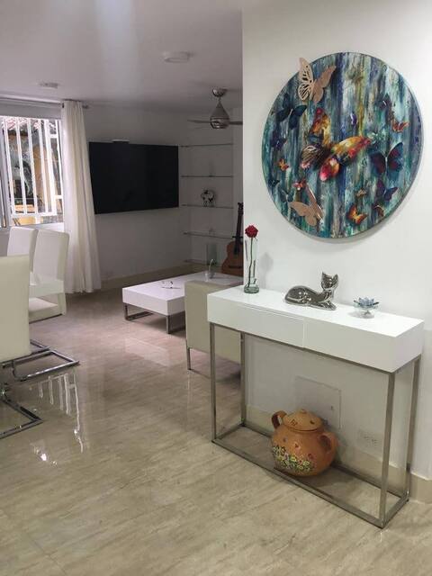 Successful Airbnb property: Casa de Amparo -parking, fast WiFi, ideal location in Granada