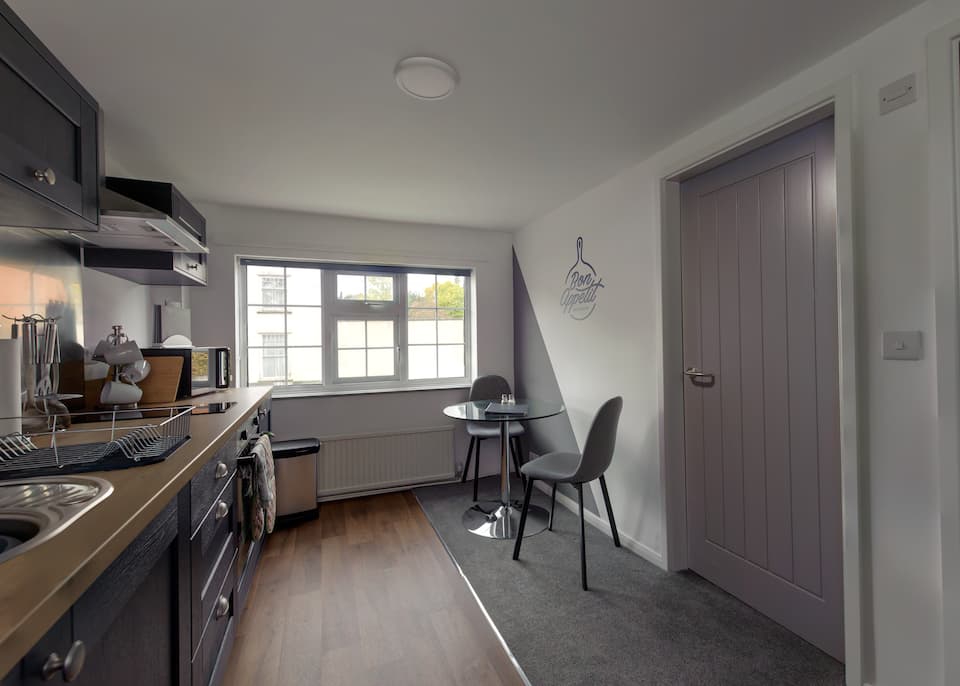 Donington Cottage Apt 6 — photo 1