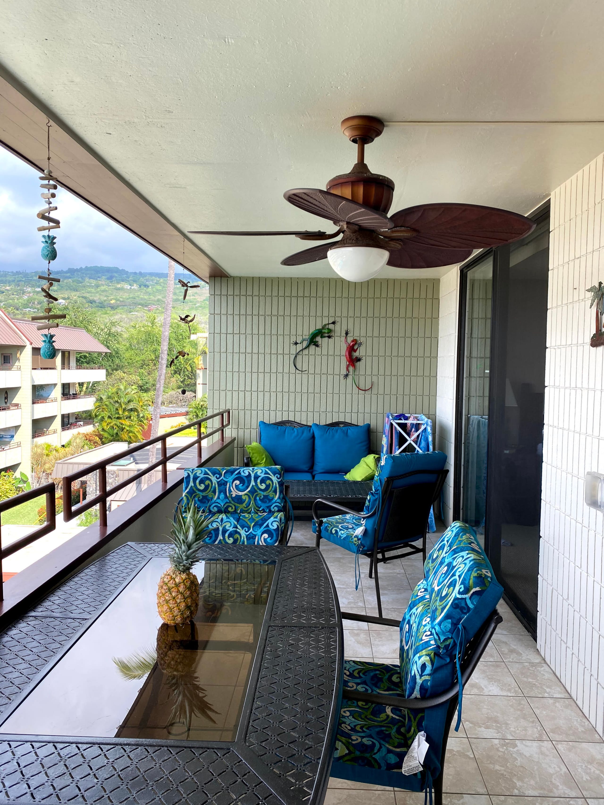 Condo in Kailua-Kona · ★4.94 · 2 bedrooms · 5 beds · 2 private baths - Image 38