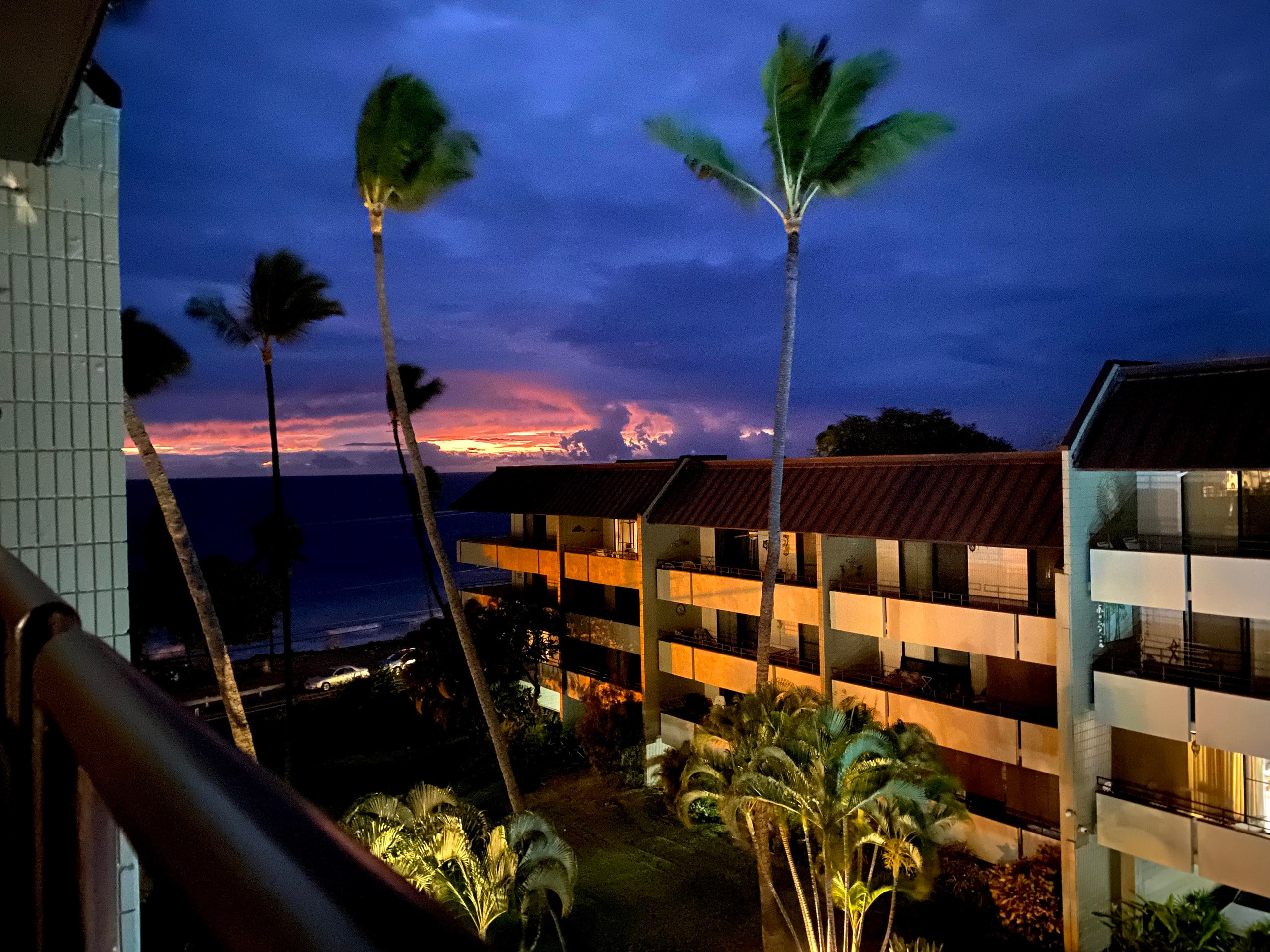 Condo in Kailua-Kona · ★4.94 · 2 bedrooms · 5 beds · 2 private baths - Image 43