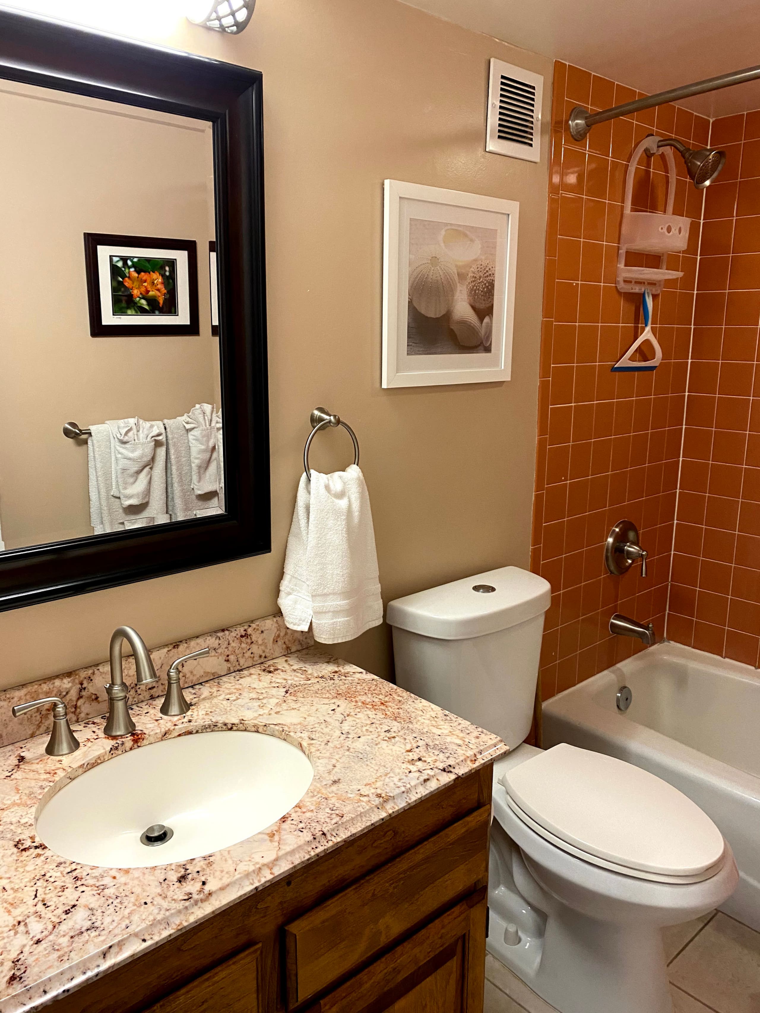 Condo in Kailua-Kona · ★4.94 · 2 bedrooms · 5 beds · 2 private baths - Image 20