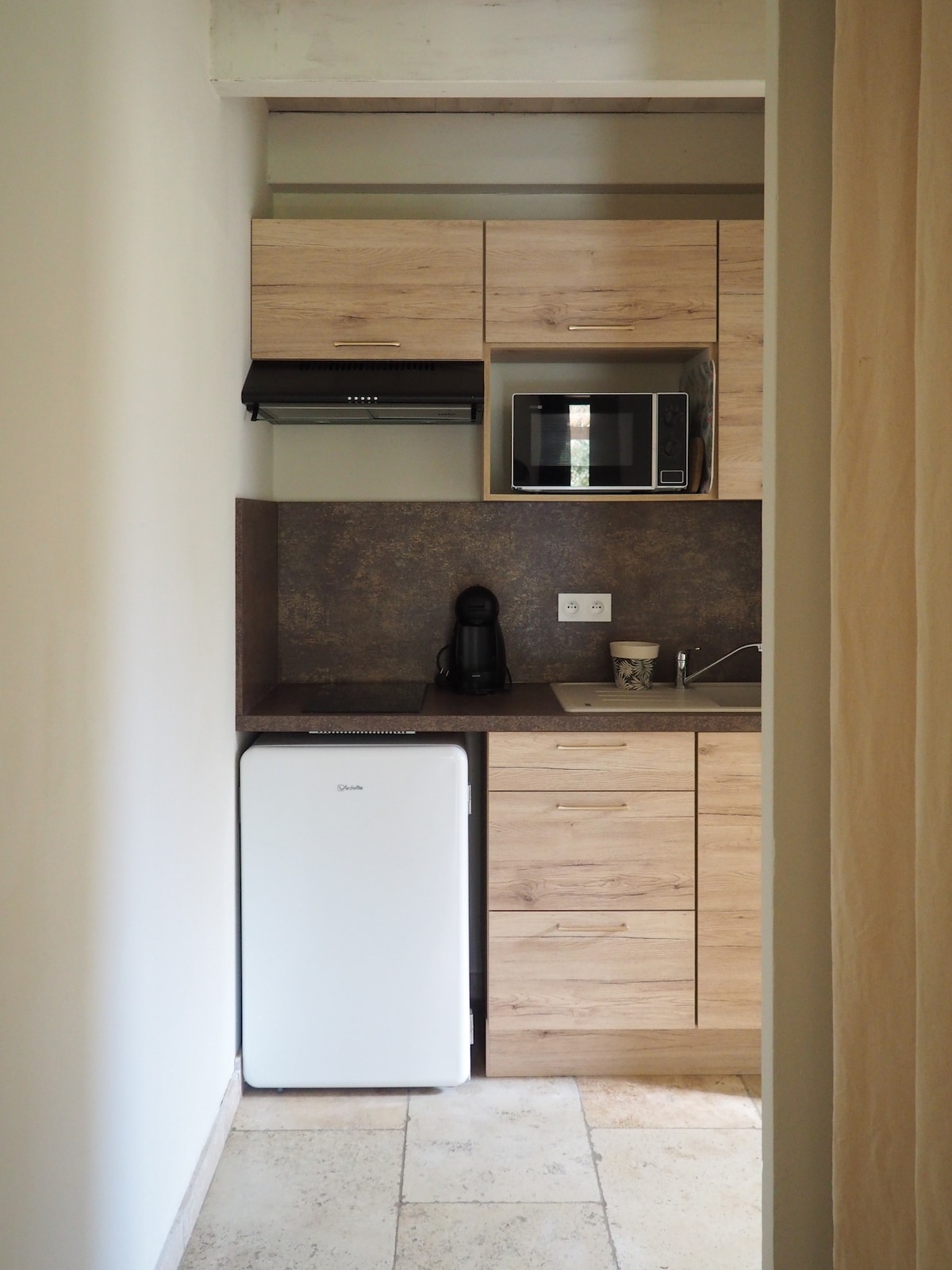 Popular Airbnb listing: Studio *** next to heated pool (1) in Bonifacio