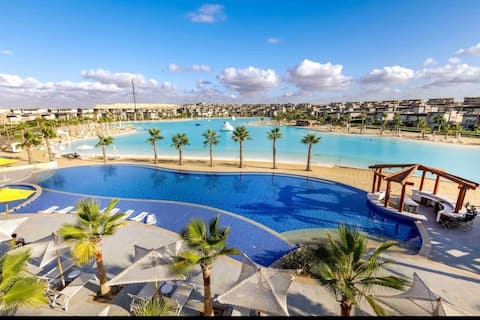 SwanLake Upper Chalet