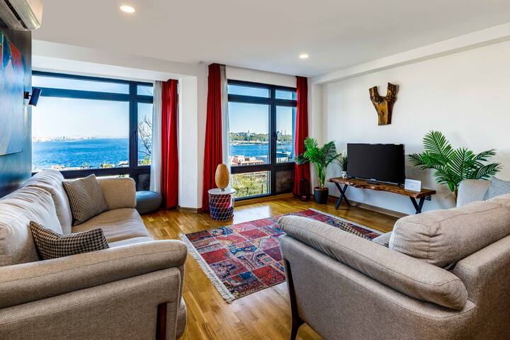 Georgeous Sea View with 3Bedrooms/2 Bathrooms