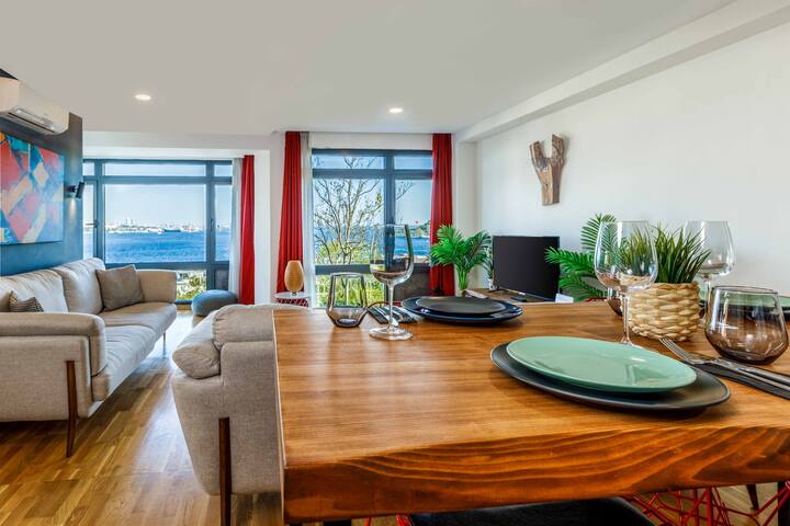 Georgeous Sea View with 3Bedrooms/2 Bathrooms gallery image 5