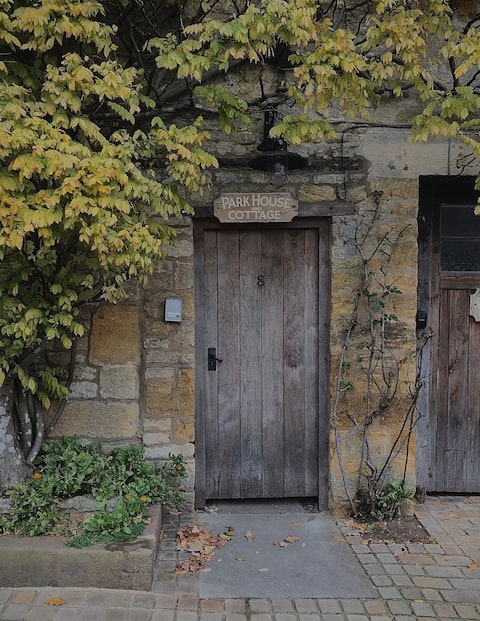 Secluded cottage in the heart of Stow on the Wold