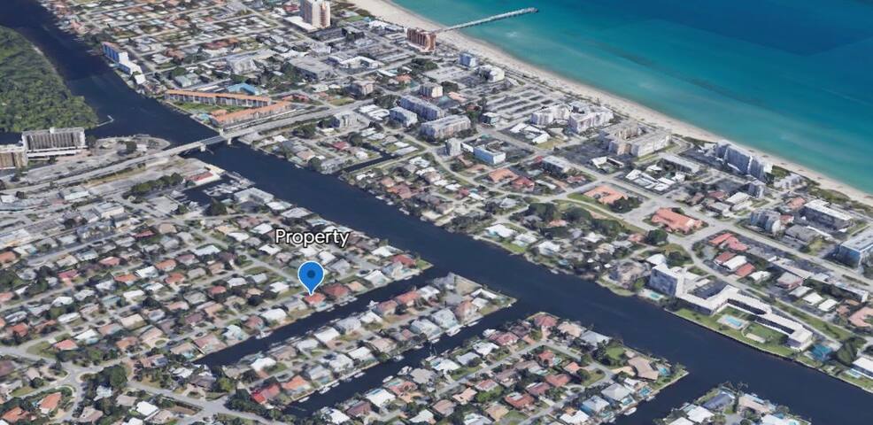 Waterfront Deerfield Beach retreat. Near the beach gallery image 2