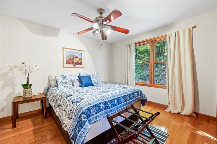 spavaća soba br. 2 u prizemlju