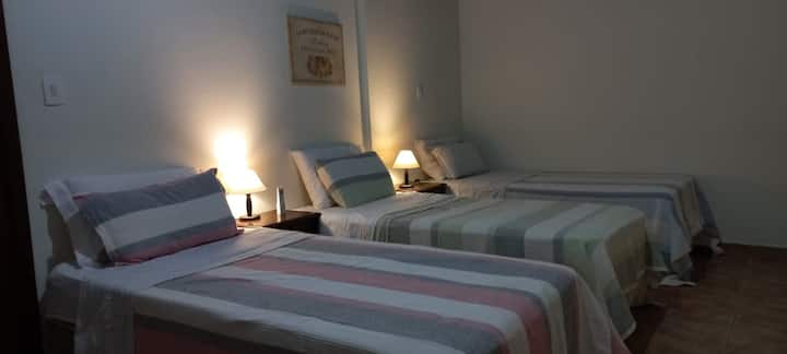 Троен единичен апартамент