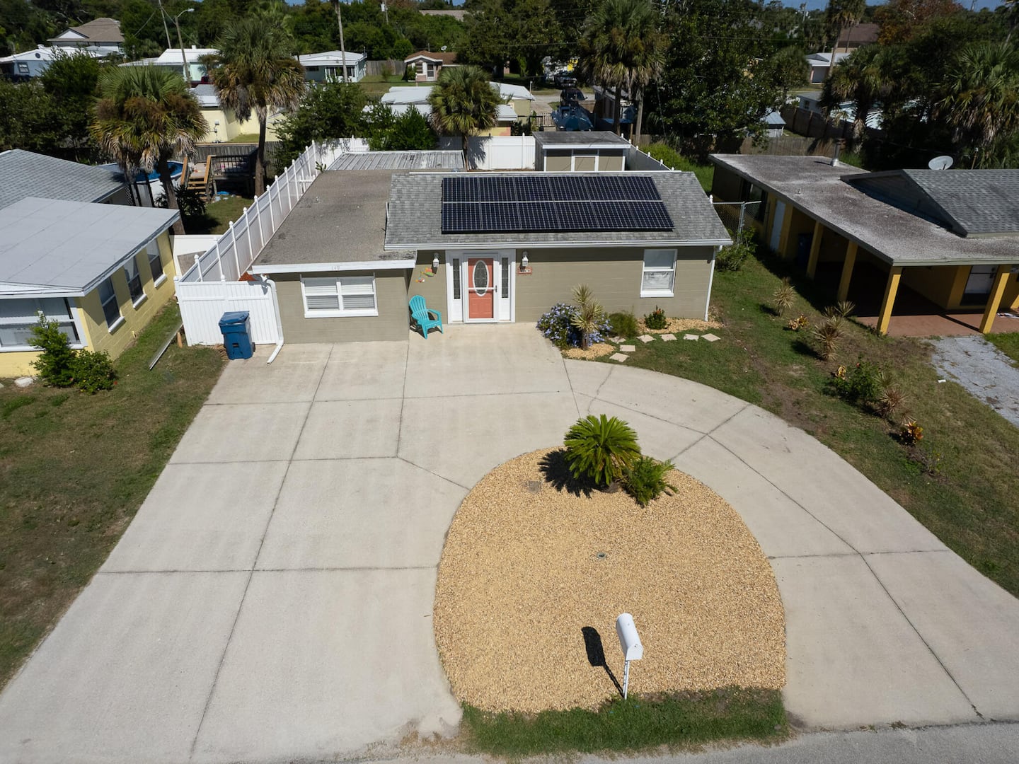 Lovely Ormond Beach Bungalow