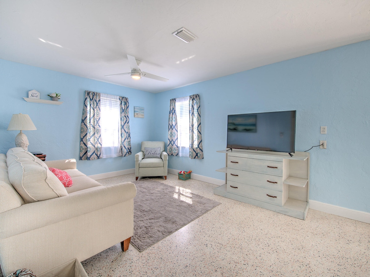 Lovely Ormond Beach Bungalow