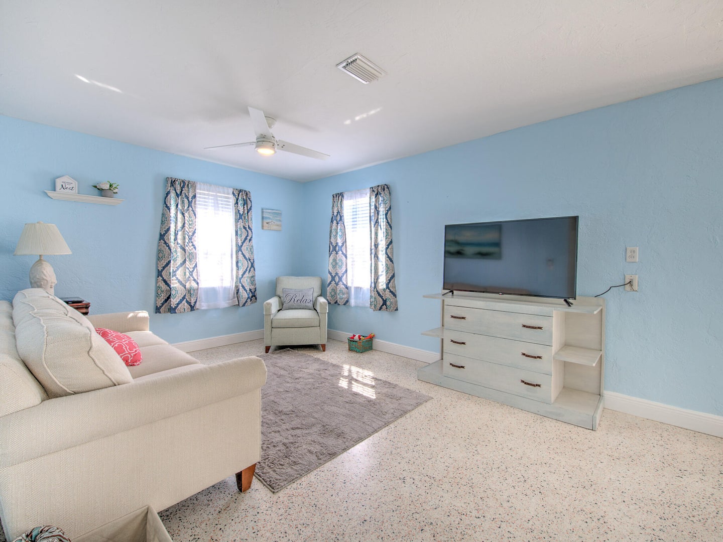 Lovely Ormond Beach Bungalow