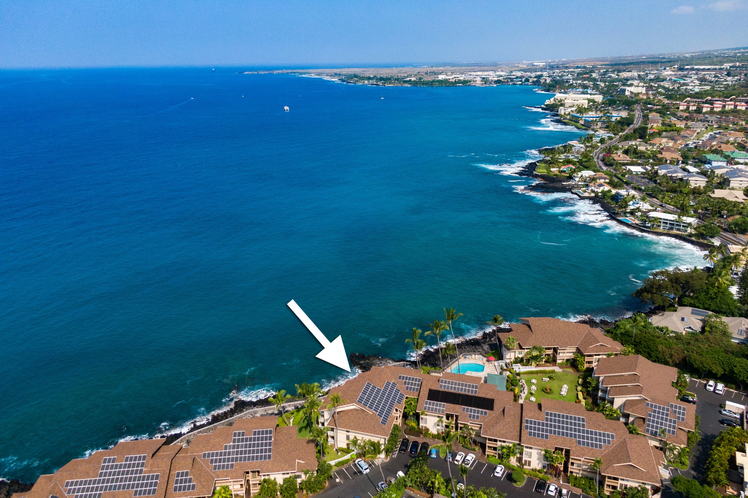 Condo in Kailua-Kona · ★4.92 · 1 bedroom · 2 beds · 1 bath - Image 10