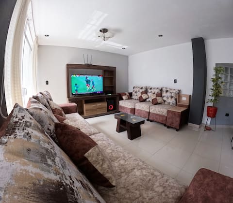 Dpto bonito en Arequipa (3 hab, 5 bed, 2 bathroom)